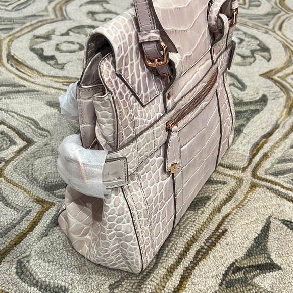 💕 Kooba gorgeous light pink rose gold handcrafted leather xlarge satchel nwot💕 - Picture 4 of 16